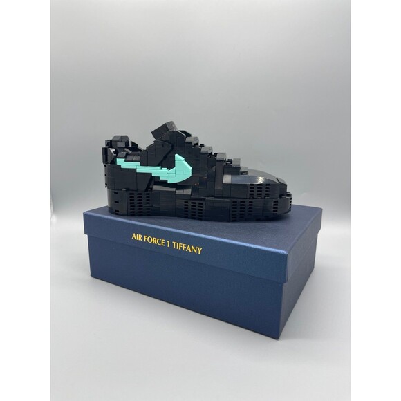 Tiffany & Co. x Nike Air Force 1 Low ‘1837’ Kick Brick Set - Picture 1 of 4